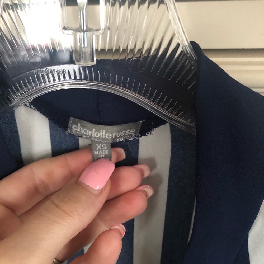 Blouse - Picture 2 of 3